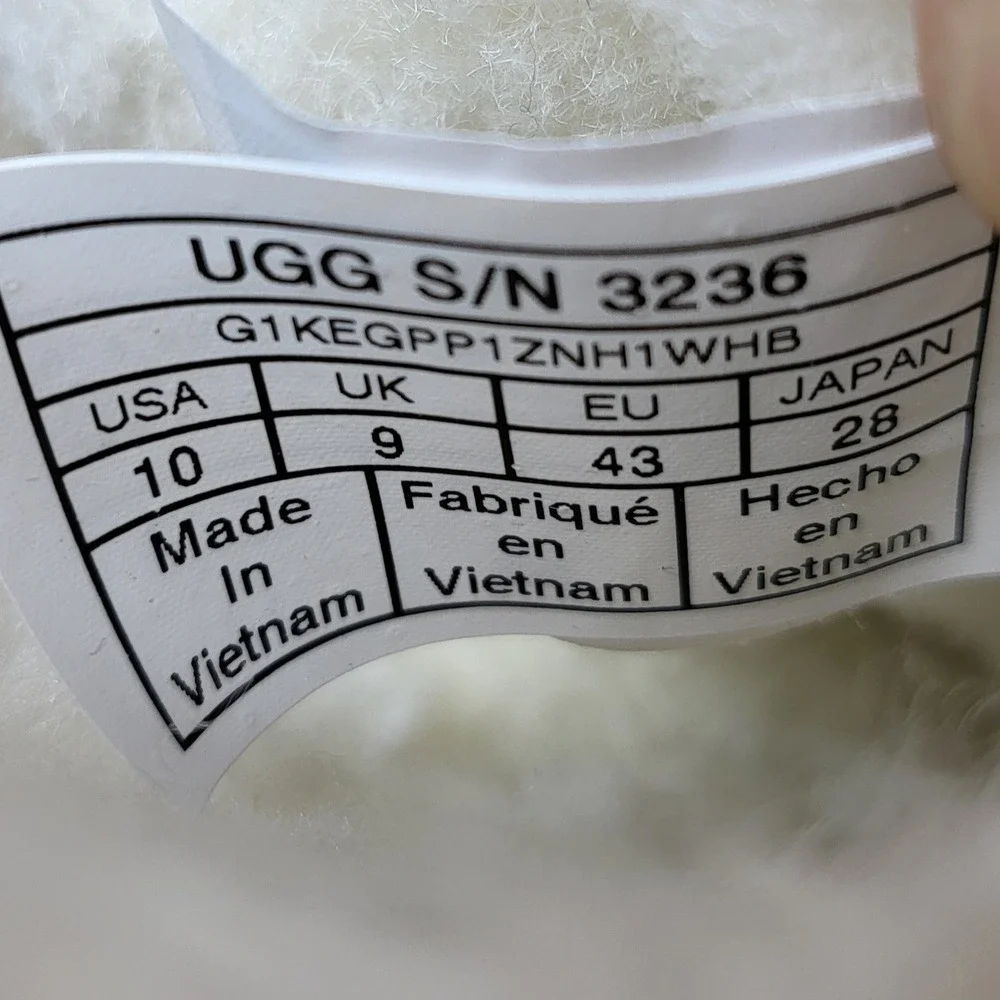 UGG Neumel Chukka Boots Mens 10 Off White Excellent Suede Shearling 3236